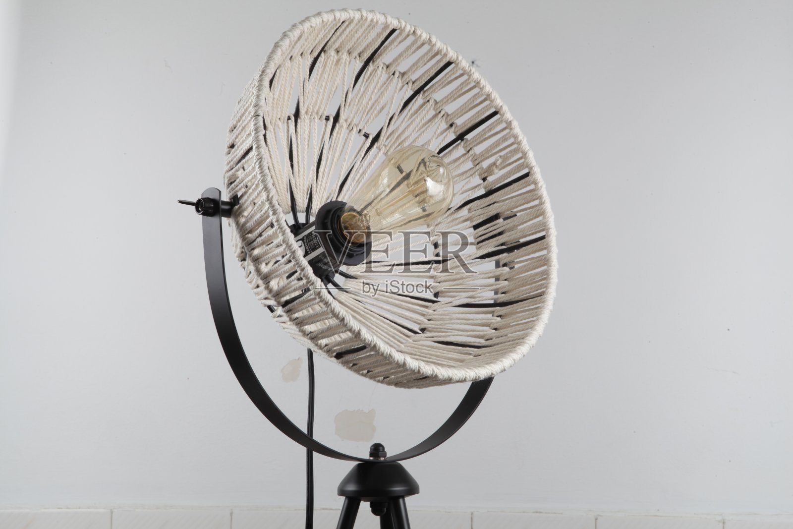 沙发上的灯照片摄影图片