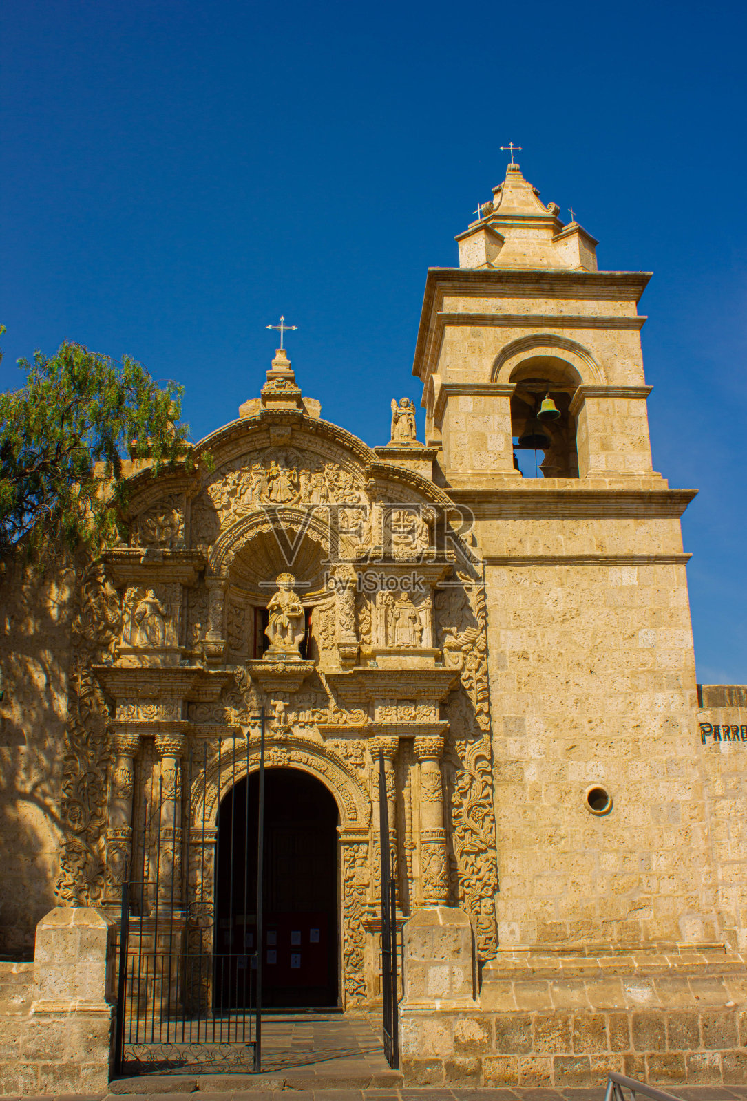 雅纳瓦拉教堂照片摄影图片