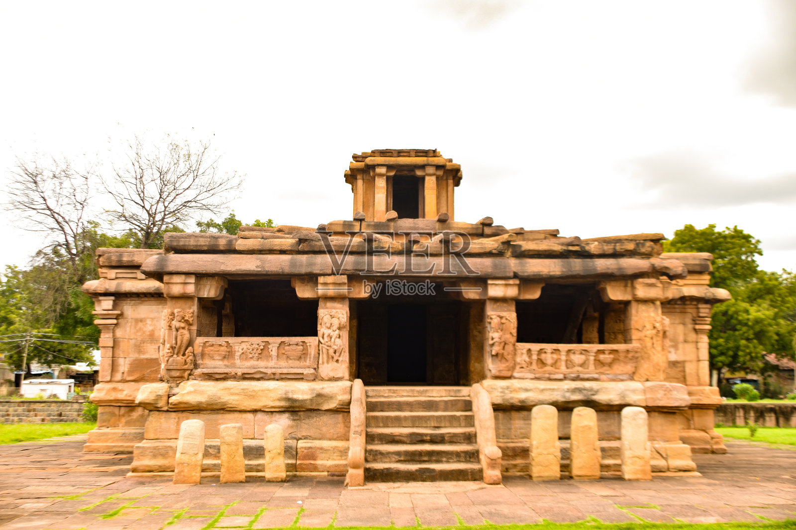 卡纳塔克邦艾霍尔的雕塑和建筑照片摄影图片