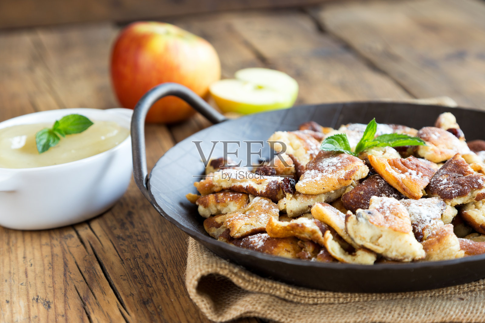 凯撒干酪(饼)照片摄影图片