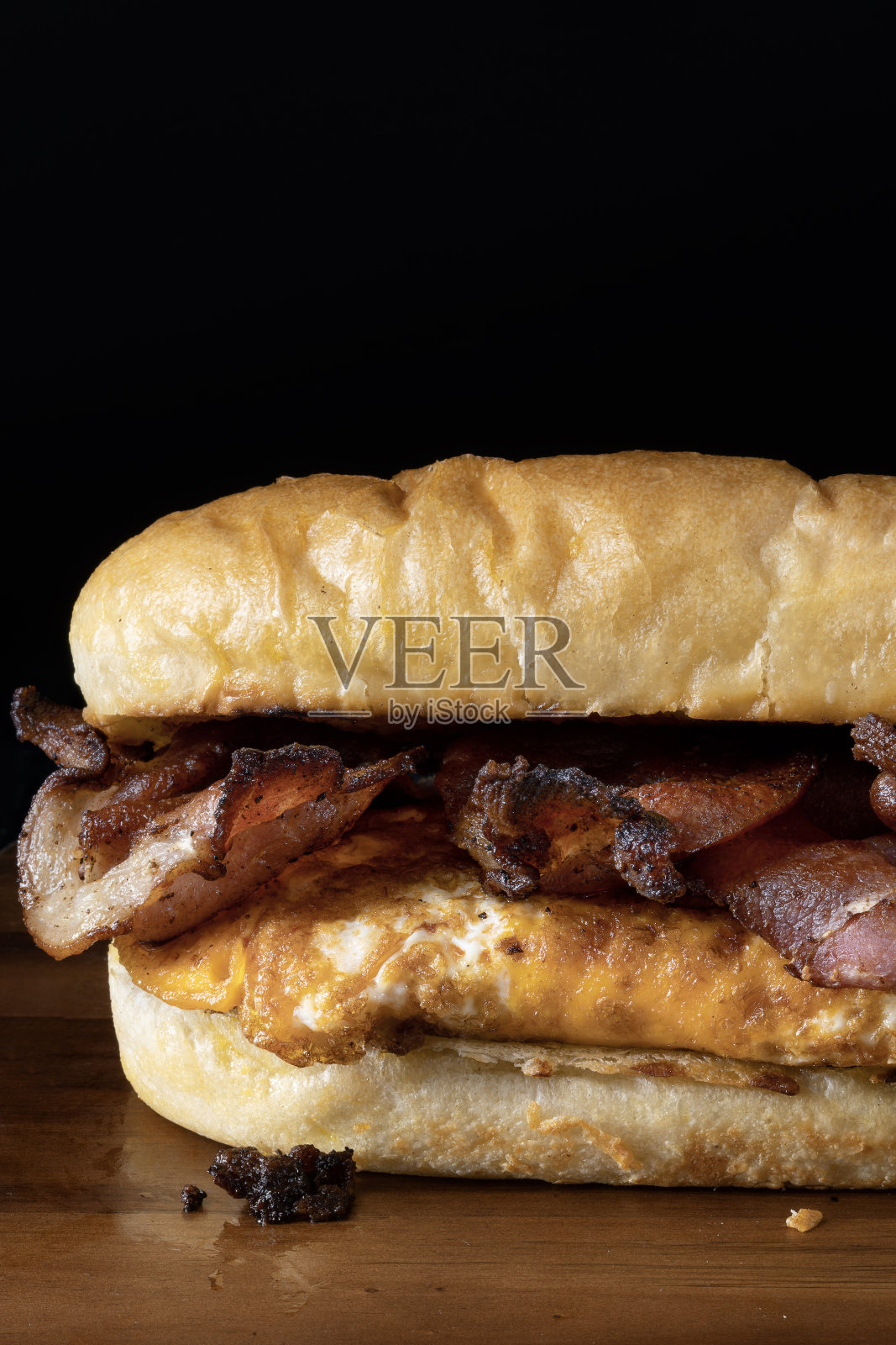 美式培根鸡蛋早餐三明治照片摄影图片