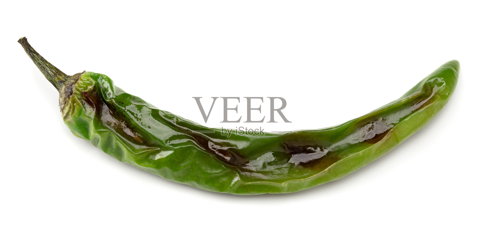 烤绿辣椒孤立在白色背景。剪切路径照片摄影图片