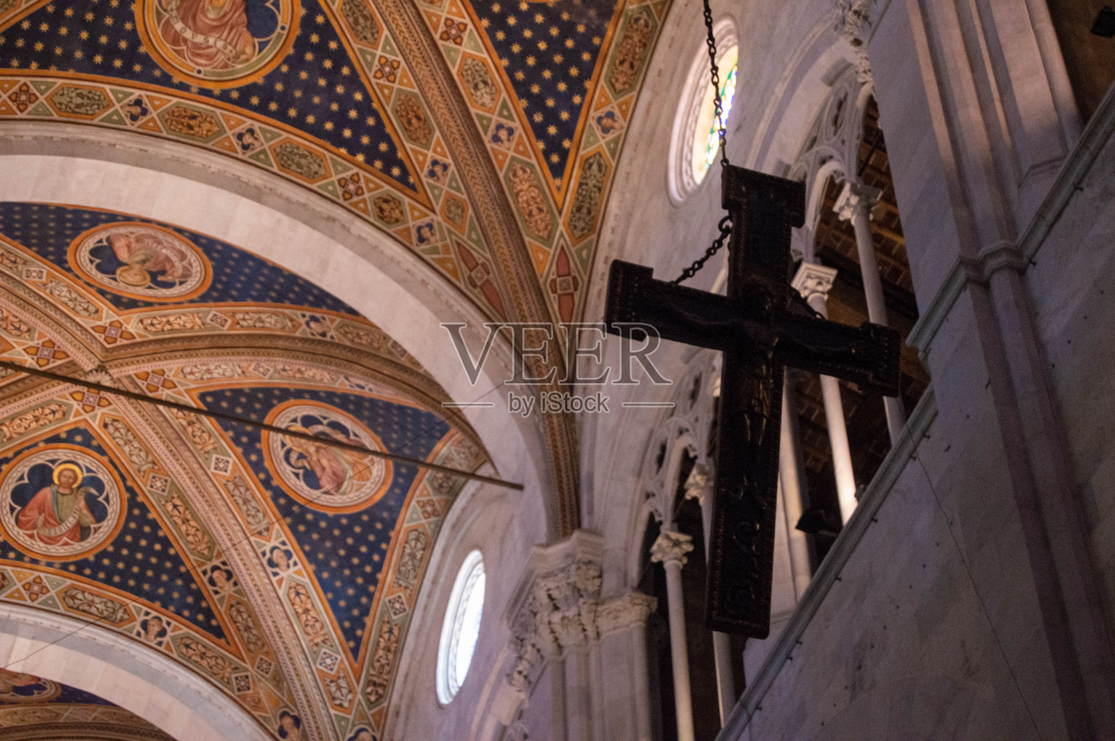 圣马丁大教堂的十字架照片摄影图片