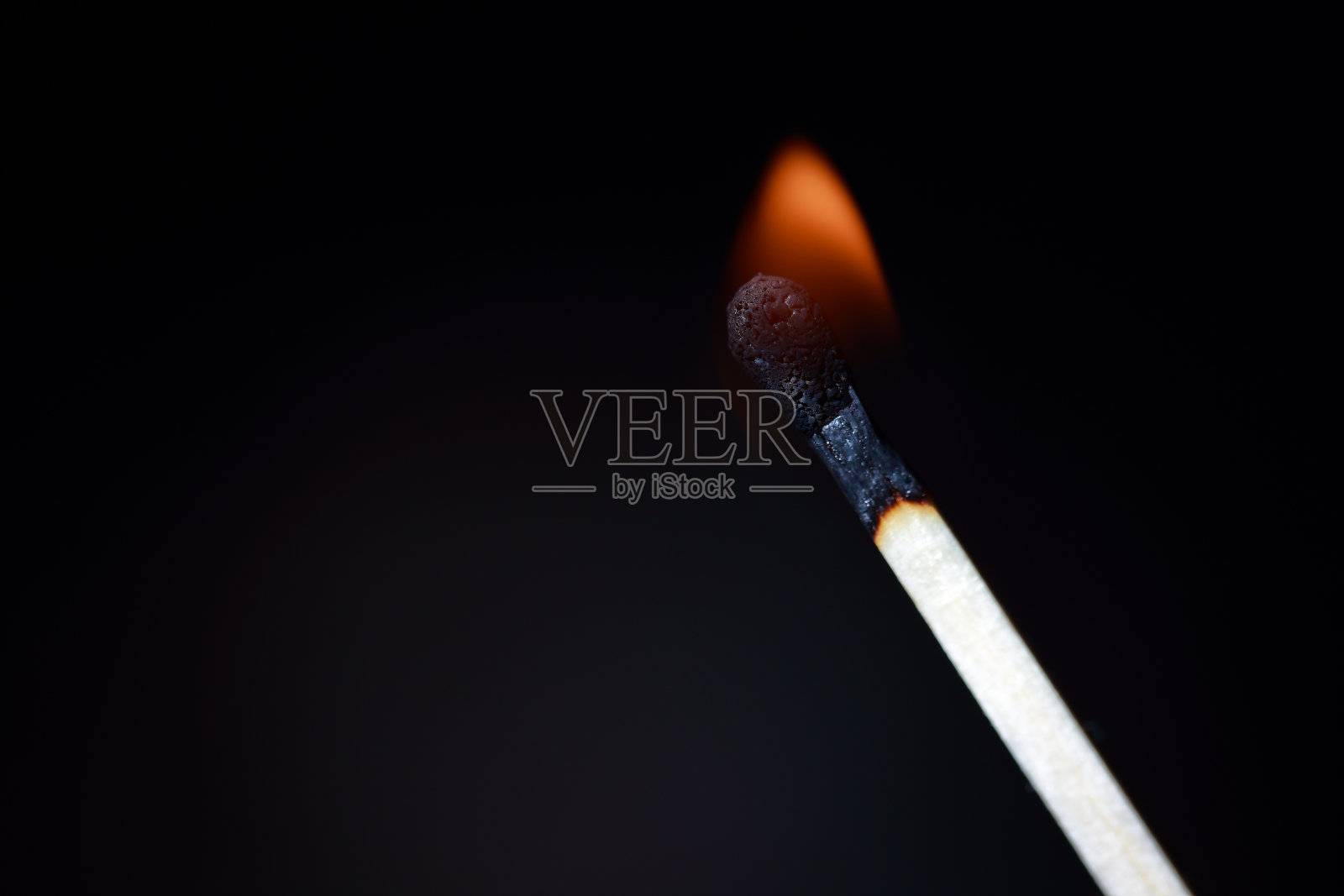 用来生火的火柴照片摄影图片