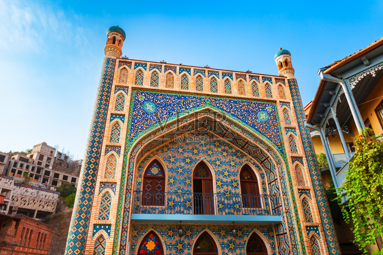 格鲁吉亚第比利斯老城区的朱马清真寺照片摄影图片