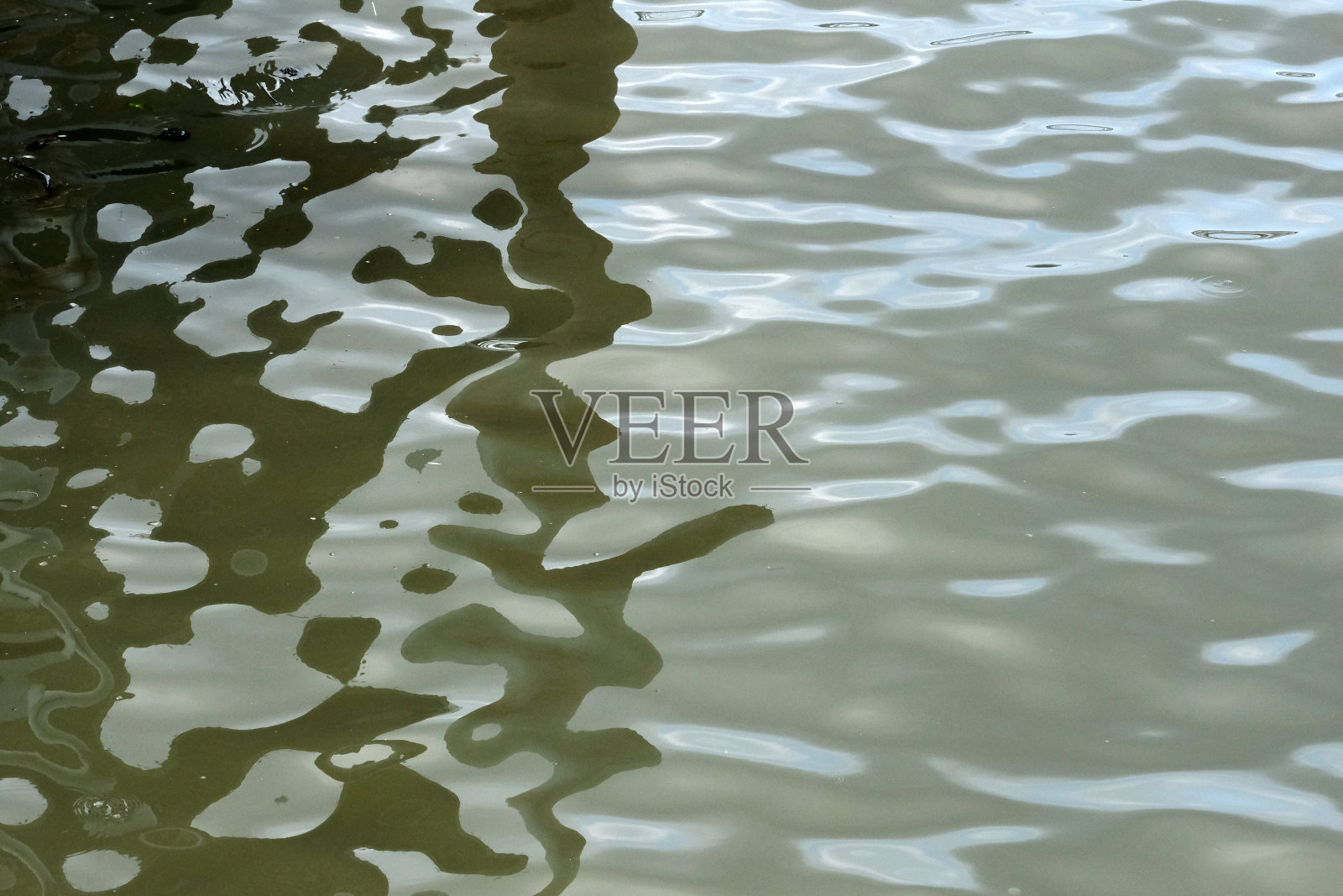 反思水照片摄影图片