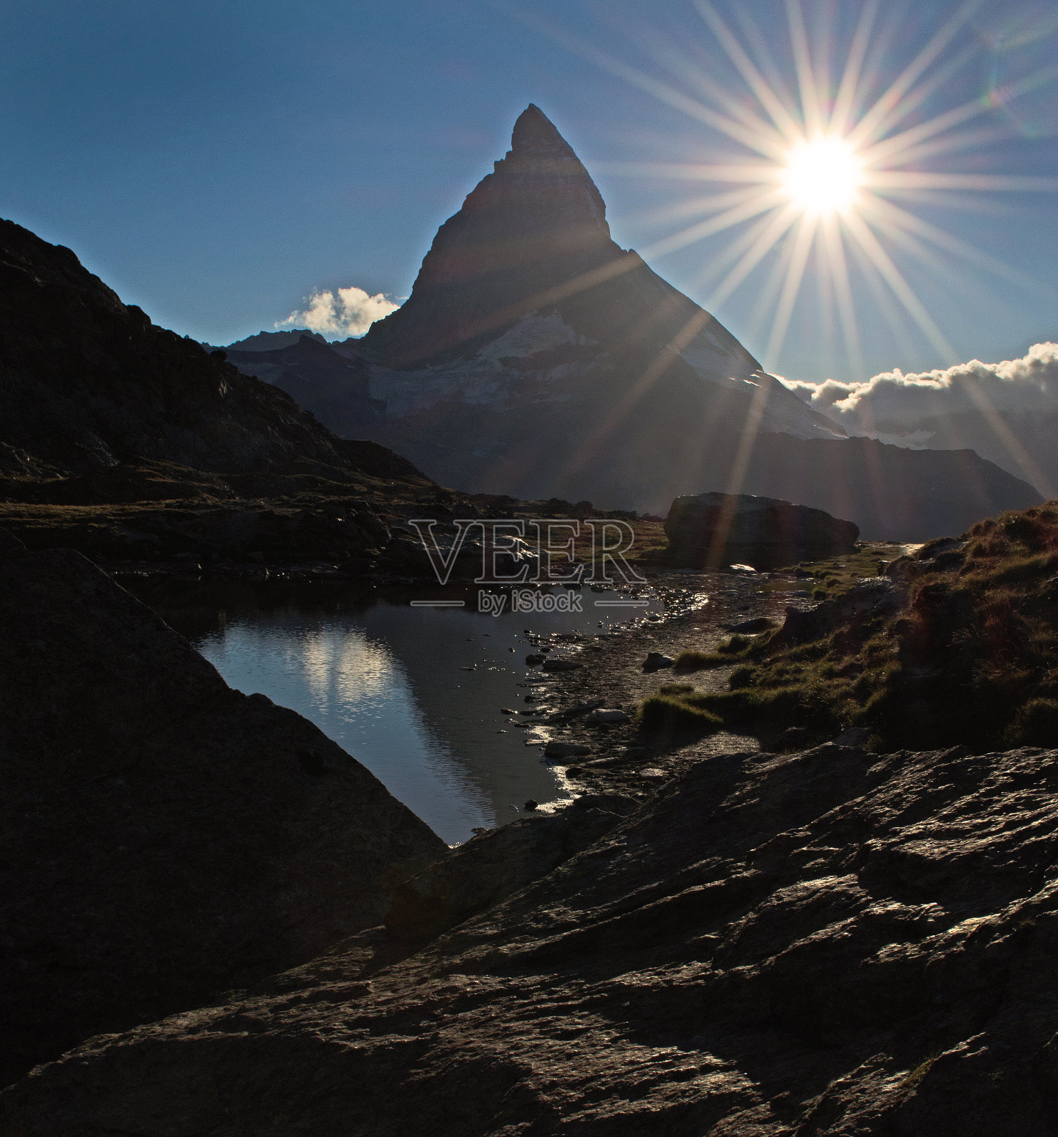 瑞士阿尔卑斯山的马特洪峰照片摄影图片
