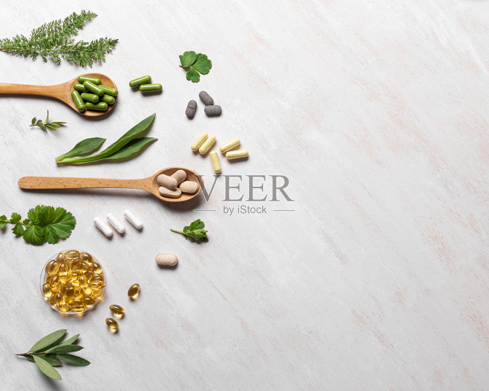 天然维生素,植物性补充剂照片摄影图片