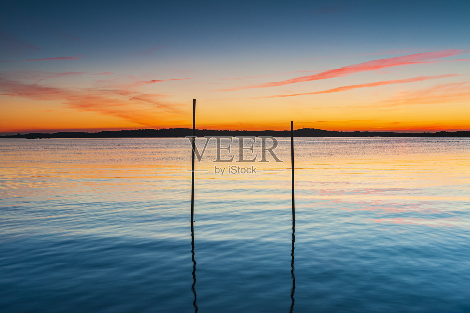 站在海上的波兰人照片摄影图片