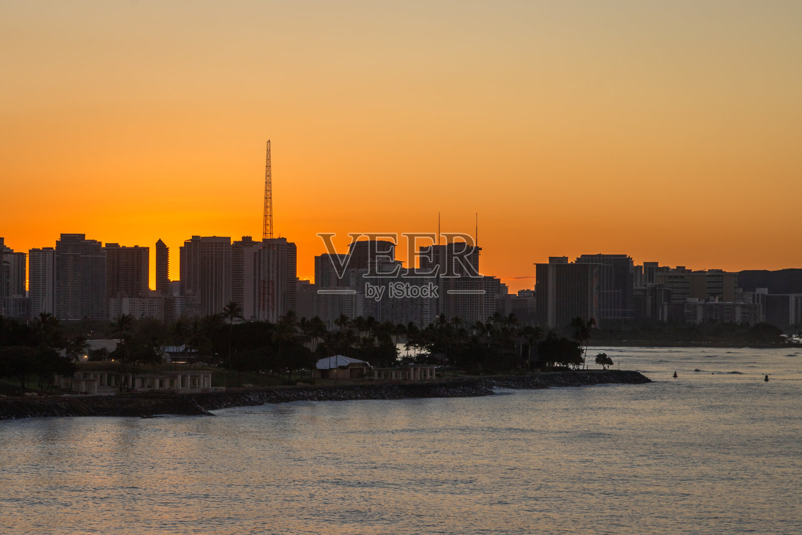日出时到达檀香山照片摄影图片