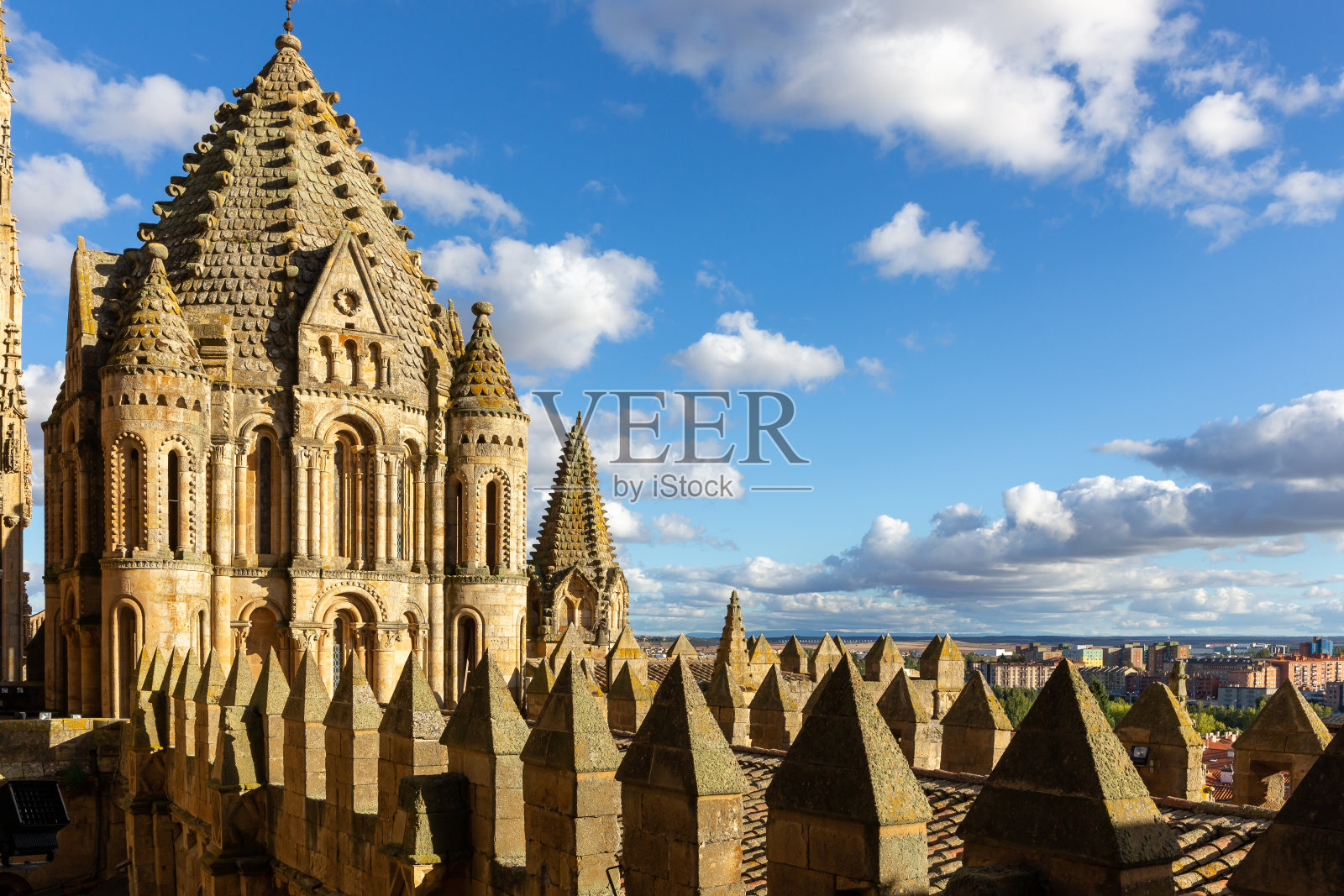 西班牙萨拉曼卡的圣玛丽亚大教堂照片摄影图片