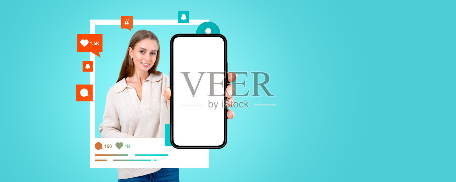 一个开朗的女人在展示手机,屏幕空白,还有社交媒体图标照片摄影图片