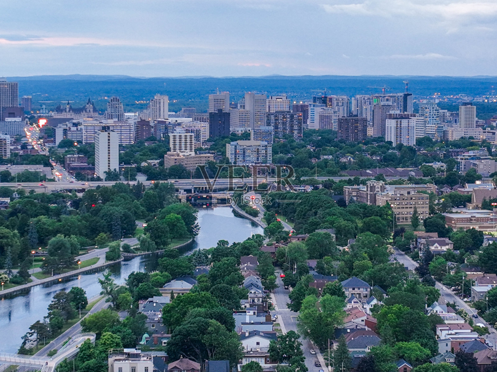 鸟瞰老渥太华东部地区渥太华安大略省,加拿大照片摄影图片