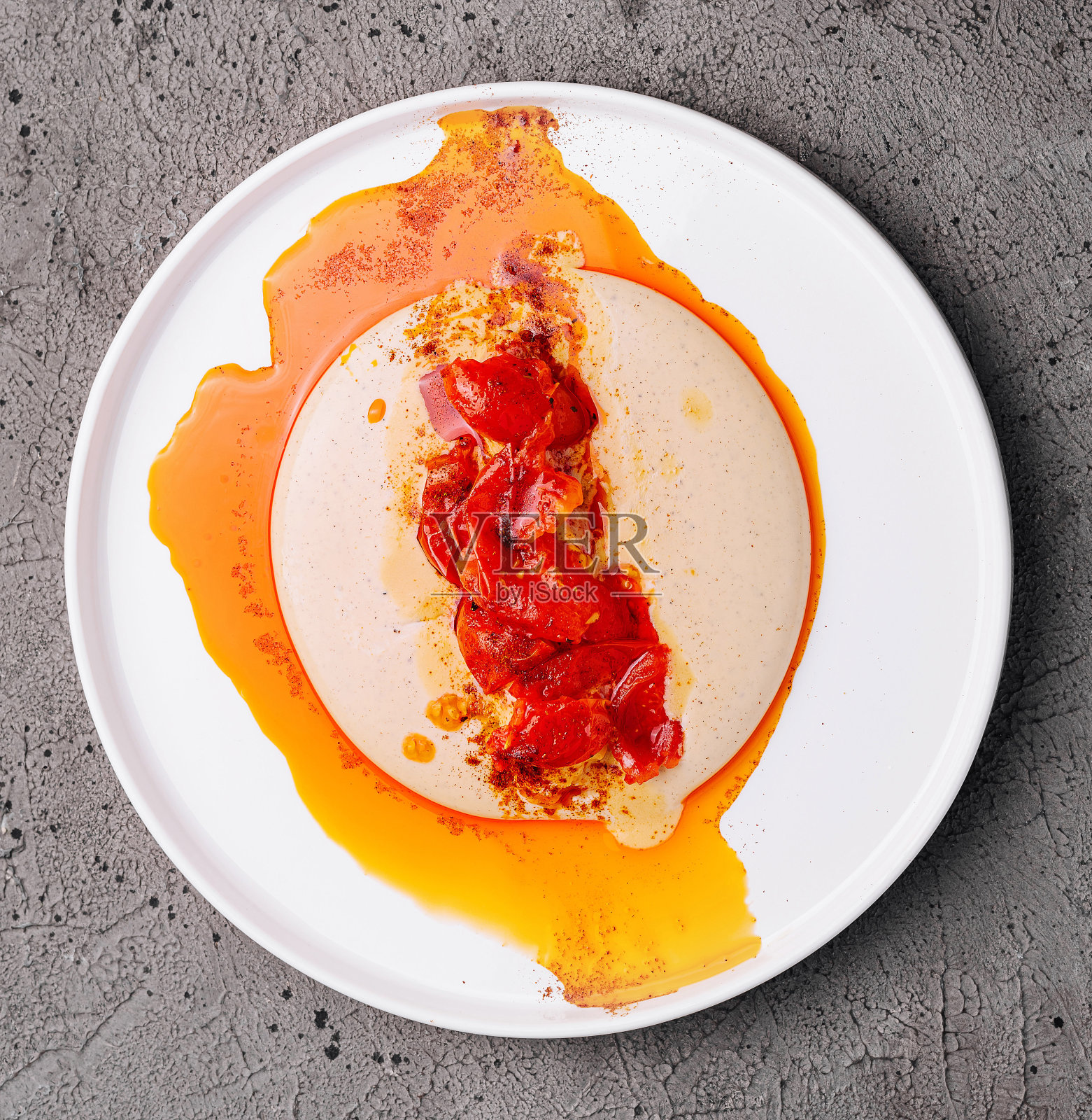 麻辣蟹配上浓郁的酱汁照片摄影图片