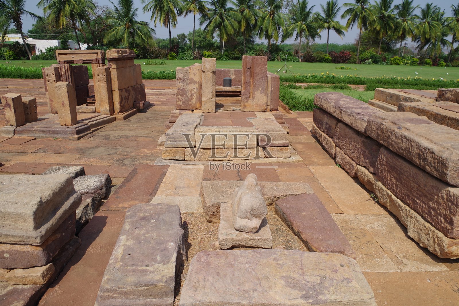 Pattadakal的纪念碑群照片摄影图片