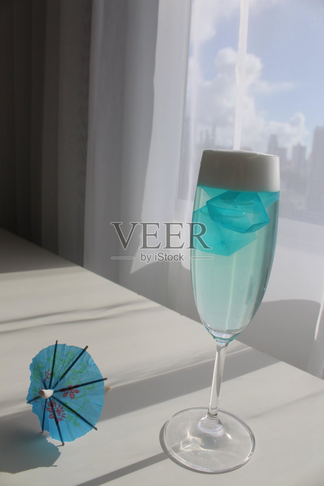 绿色鸡尾酒照片为酒吧,餐馆和庆祝活动照片摄影图片