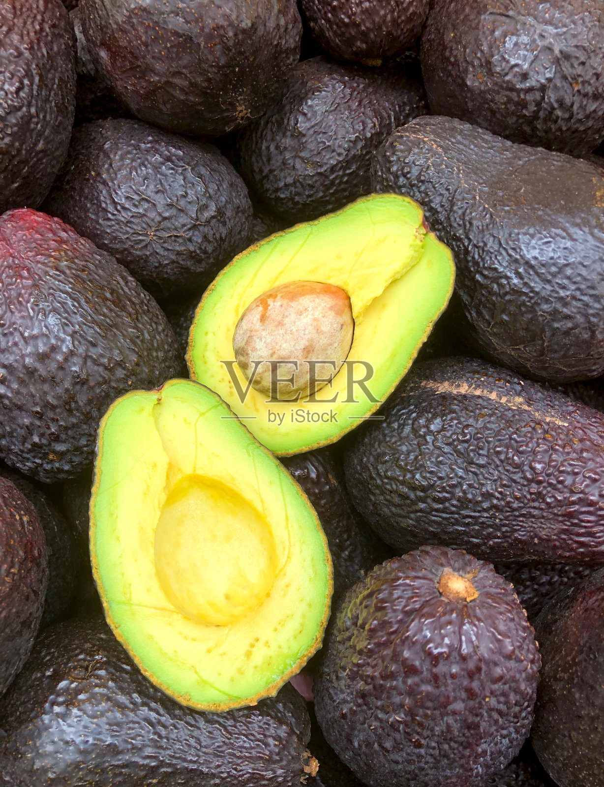 法国,巴黎:农贸市场的牛油果零售展示照片摄影图片