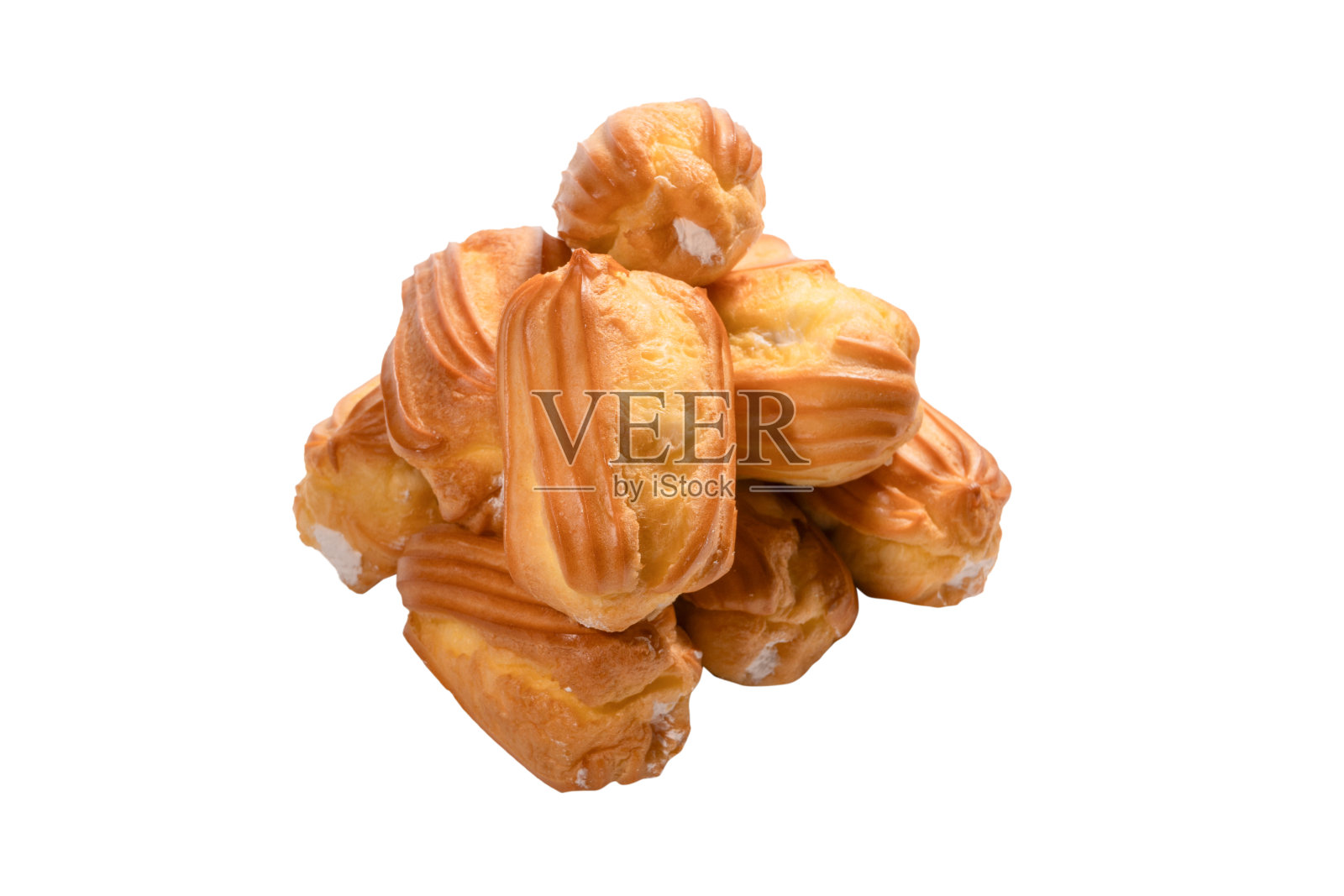 白色背景上的甜泡芙。照片摄影图片