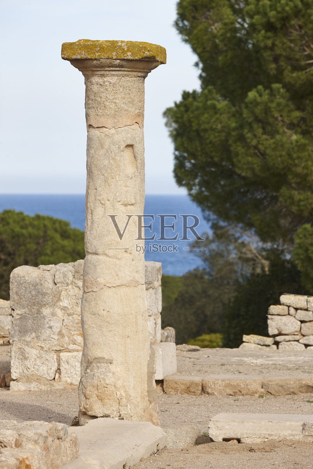 清空布拉瓦海岸的希腊和罗马遗迹;赫罗纳。西班牙照片摄影图片