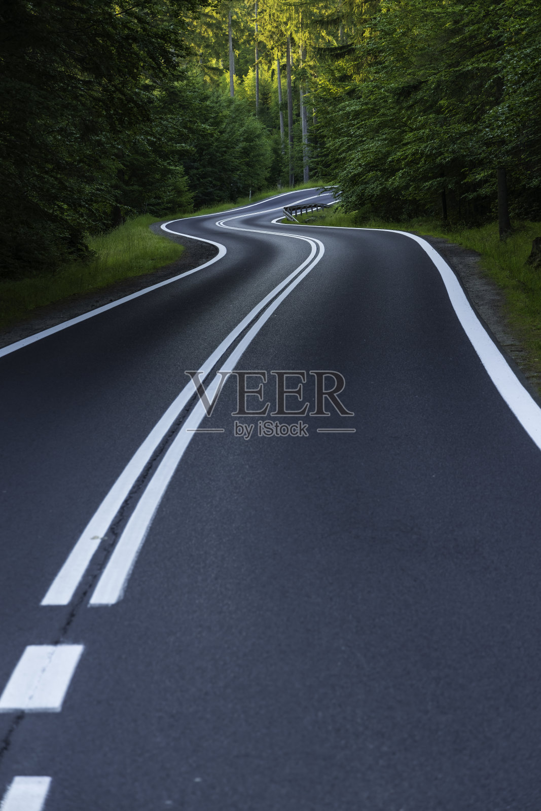 全景山路照片摄影图片