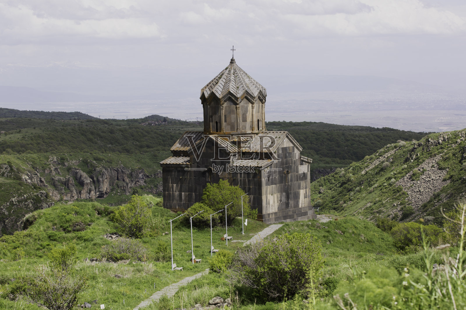 亚美尼亚阿拉加特山上的瓦拉玛申教堂风景优美照片摄影图片