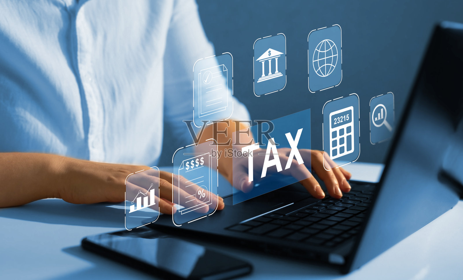 纳税时间概念。财务研究,政府税收和计算纳税申报概念。照片摄影图片