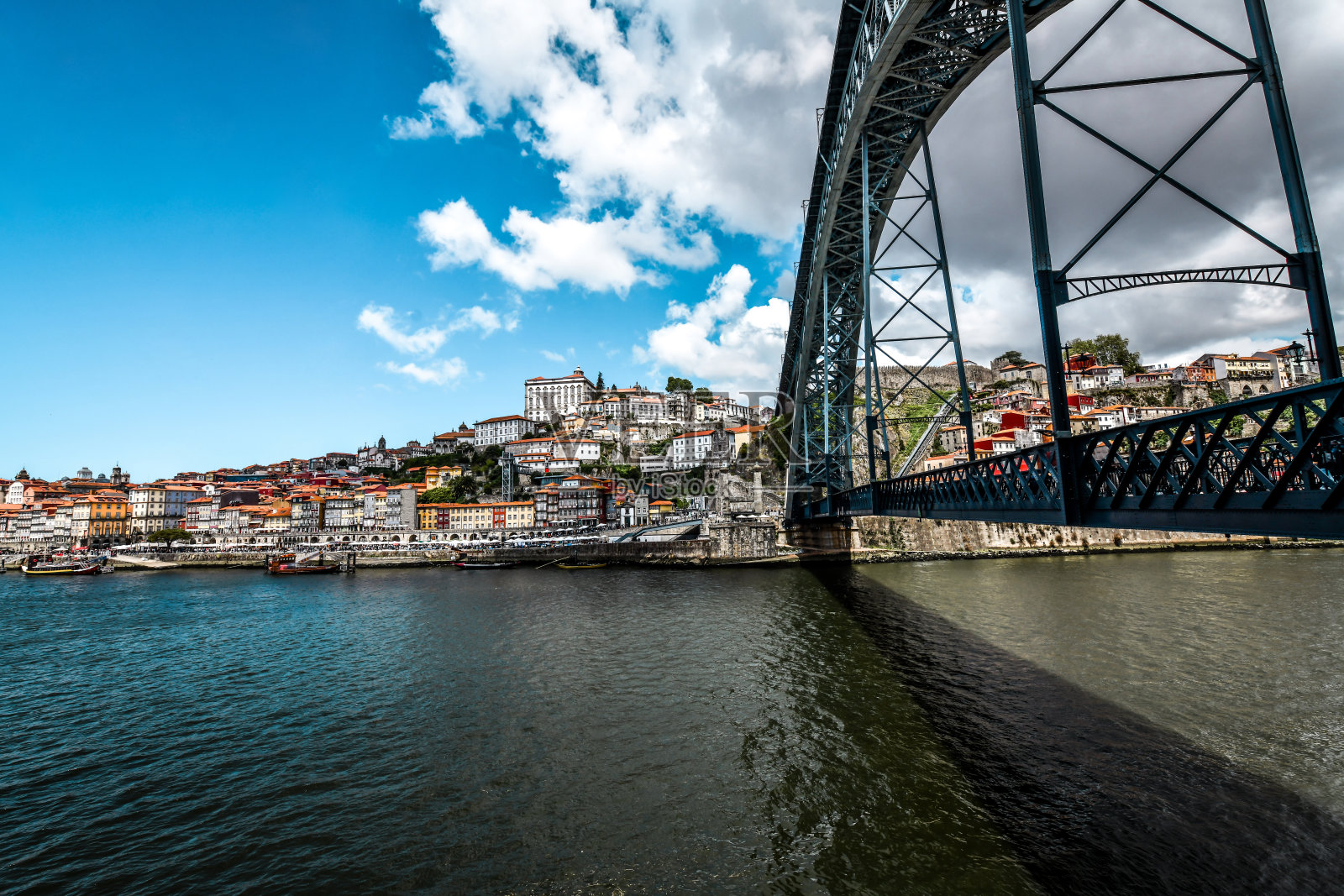 Luís葡萄牙波尔图的杜罗河大桥照片摄影图片