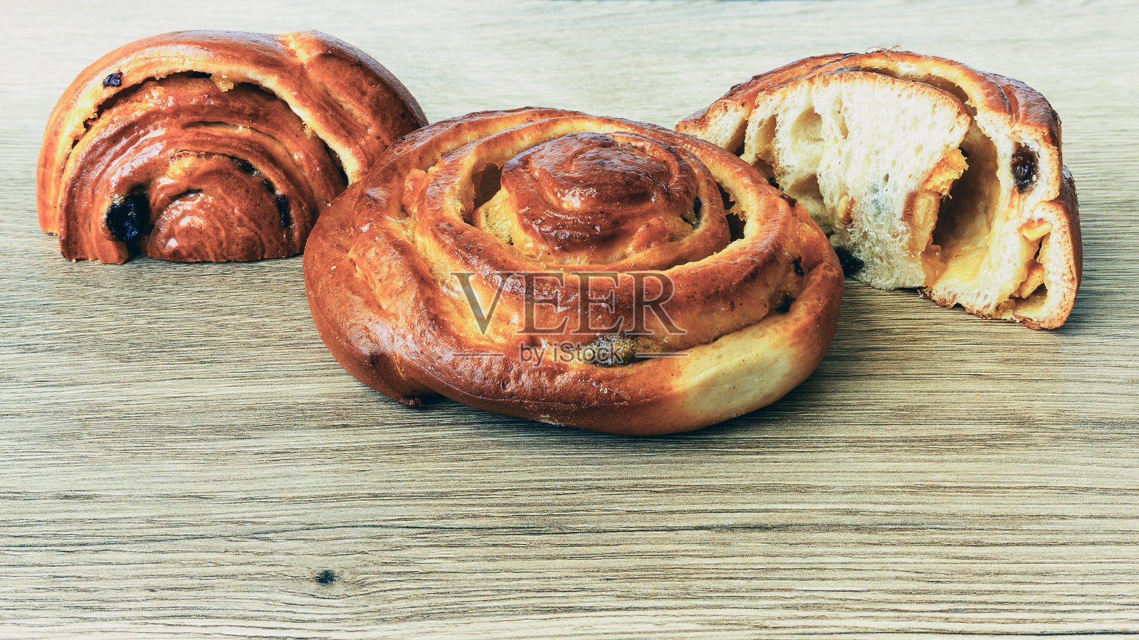 干果馅的酵母面团照片摄影图片