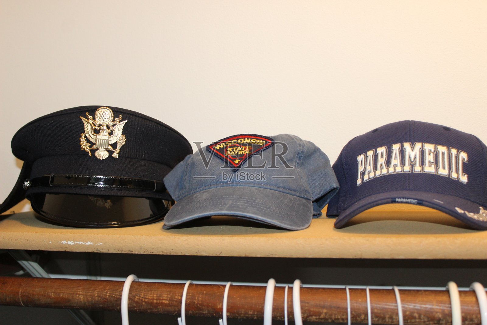 警察制服柜照片摄影图片