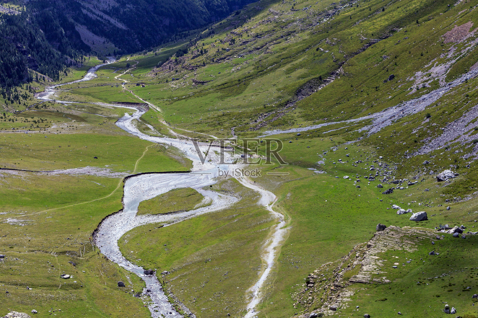 西班牙比利牛斯山的奥尔德萨和蒙特佩尔迪多国家公园照片摄影图片