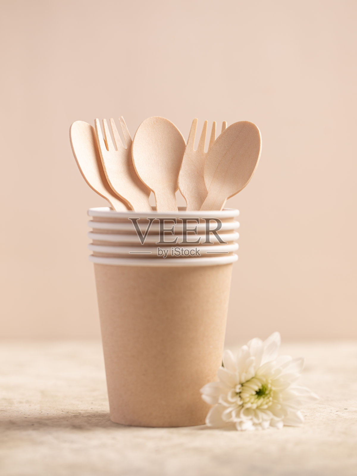 环保纸器皿照片摄影图片