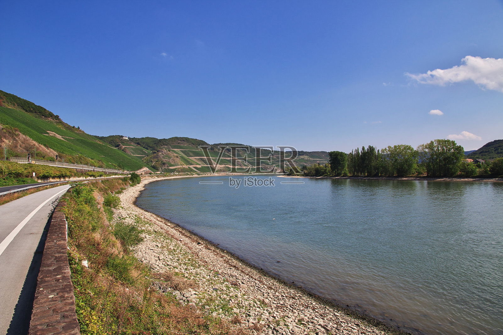 莱茵河谷位于德国西部照片摄影图片