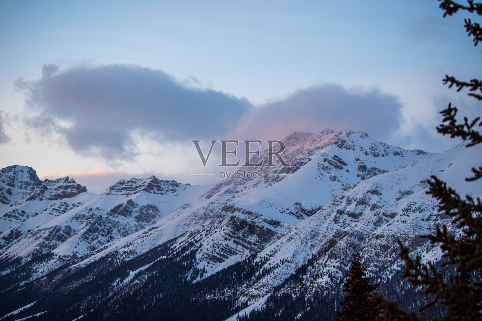 班夫国家公园,Yoho国家公园,旅游目的地,落基山脉,高山湖泊,雄伟,风景优美,自然美景,惊险,全景,荒野,户外探险,原始,未受影响,山景,加拿大落基山脉,翡翠湖照片摄影图片