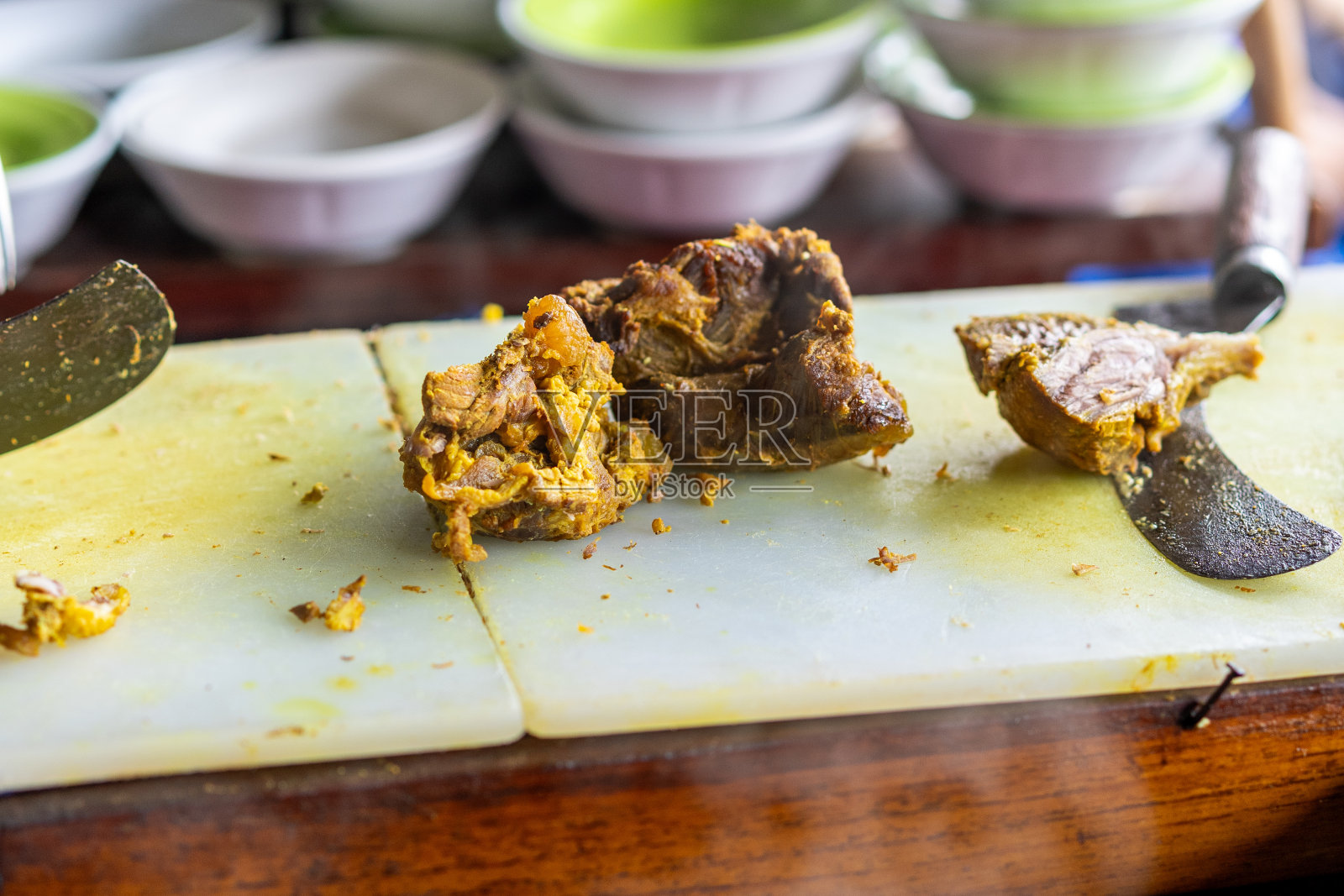 印尼正宗牛肉,用于御用辣椒照片摄影图片