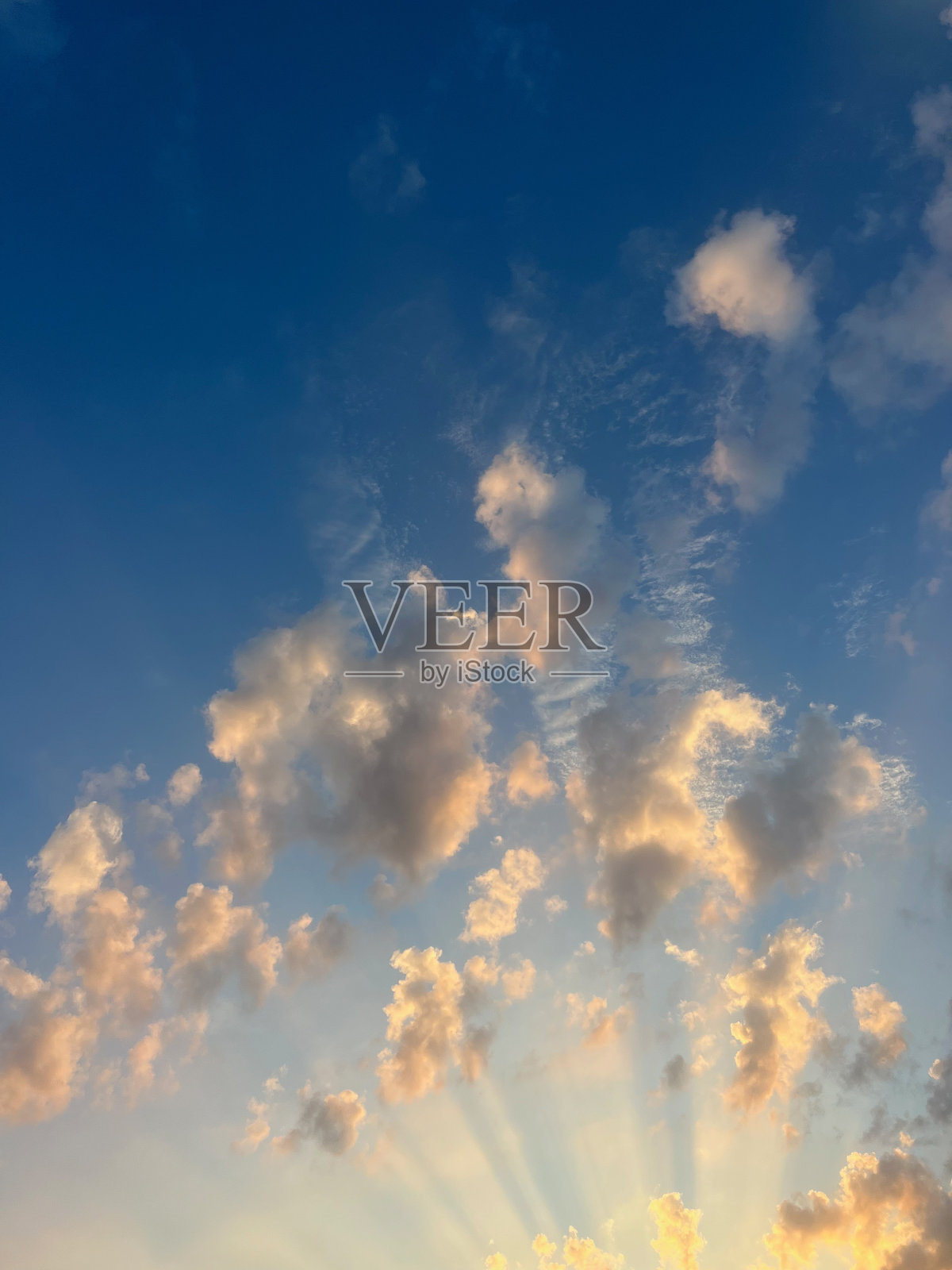 黎明的阳光照片摄影图片