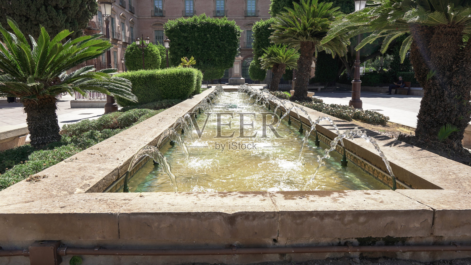 穆尔西亚市政厅前的光荣喷泉España照片摄影图片