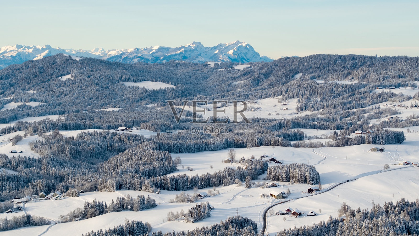 冬季仙境教堂在德国Allgäu在德国阿尔卑斯山照片摄影图片