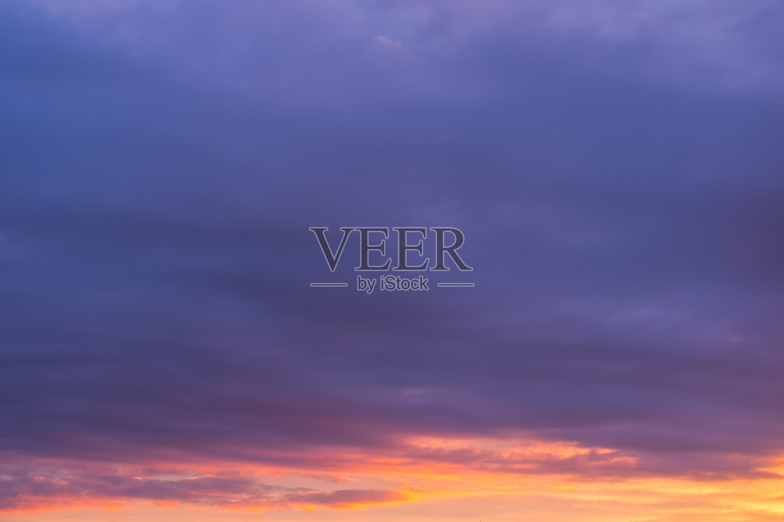 彩色晚霞天空与云,自然的背景照片摄影图片