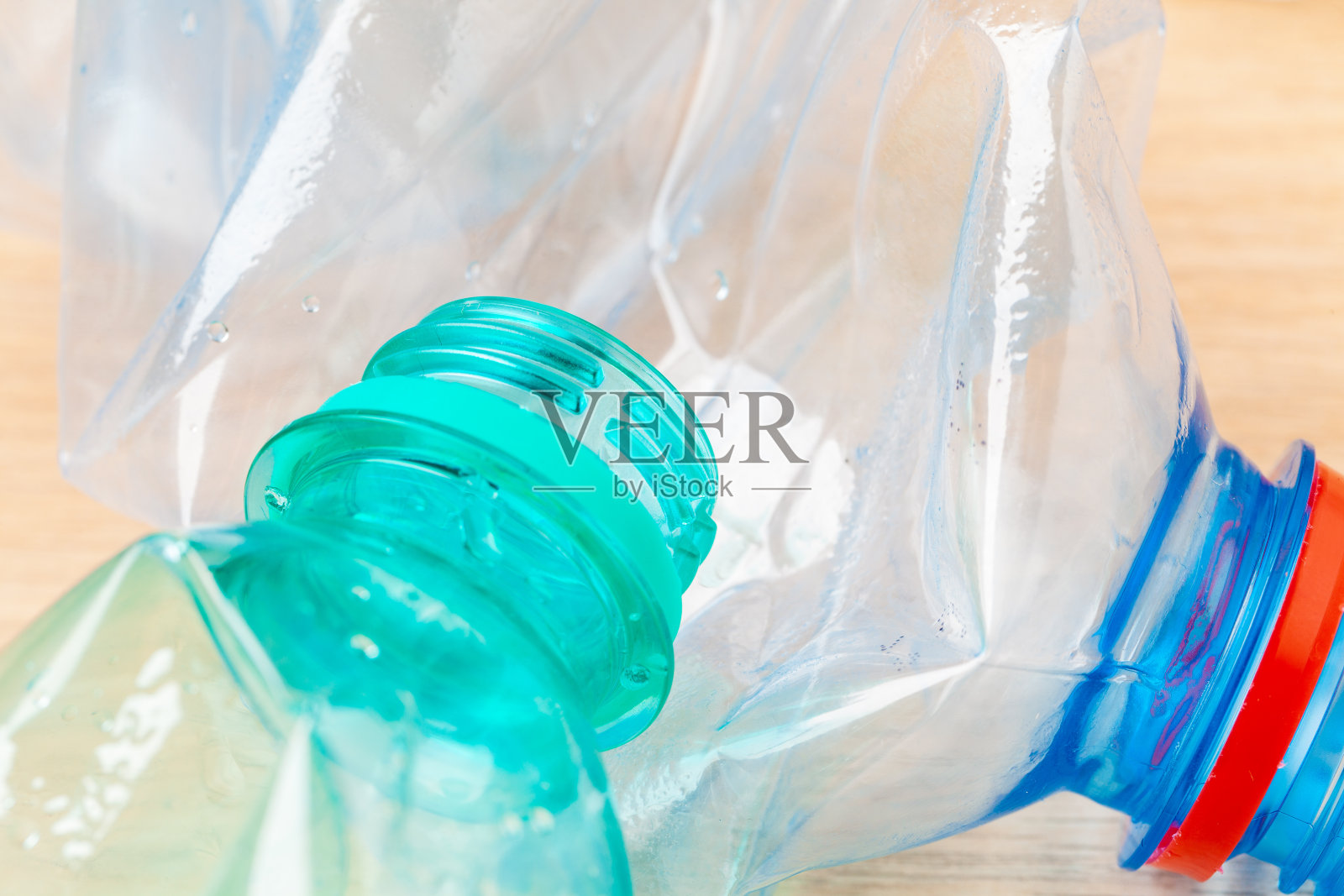 选择性聚焦,塑料瓶用于回收废弃物照片摄影图片