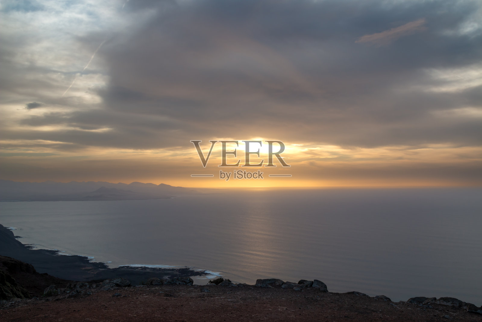 兰萨罗特岛Mirador del Rio的日落照片摄影图片