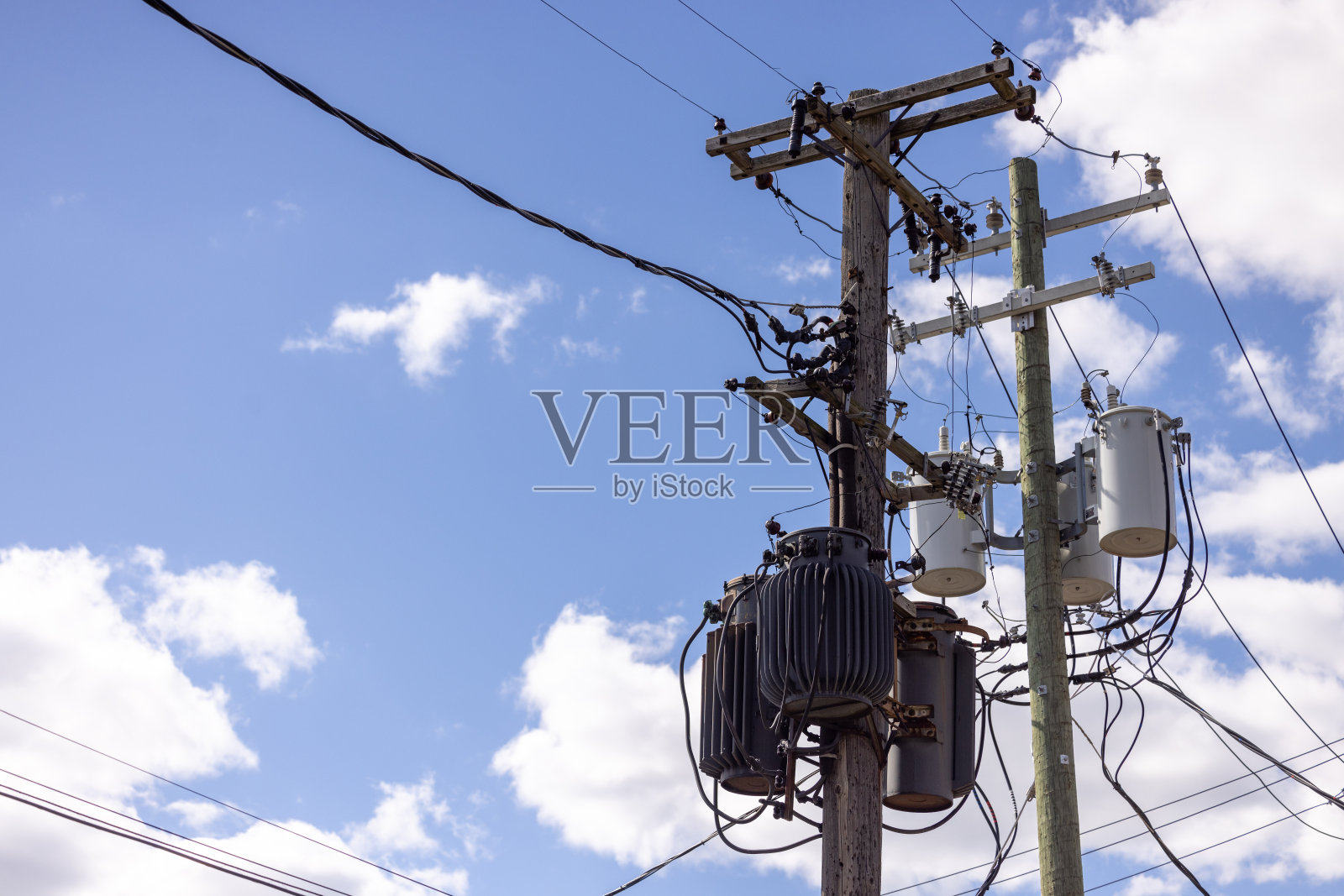 电线杆和电线照片摄影图片