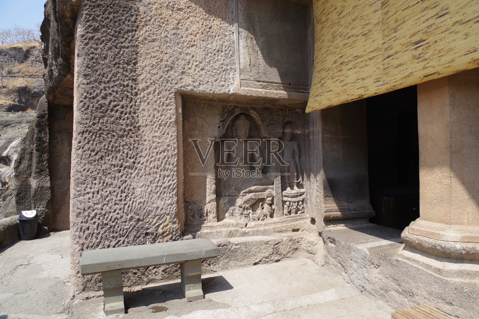 印度的阿旃陀石窟照片摄影图片