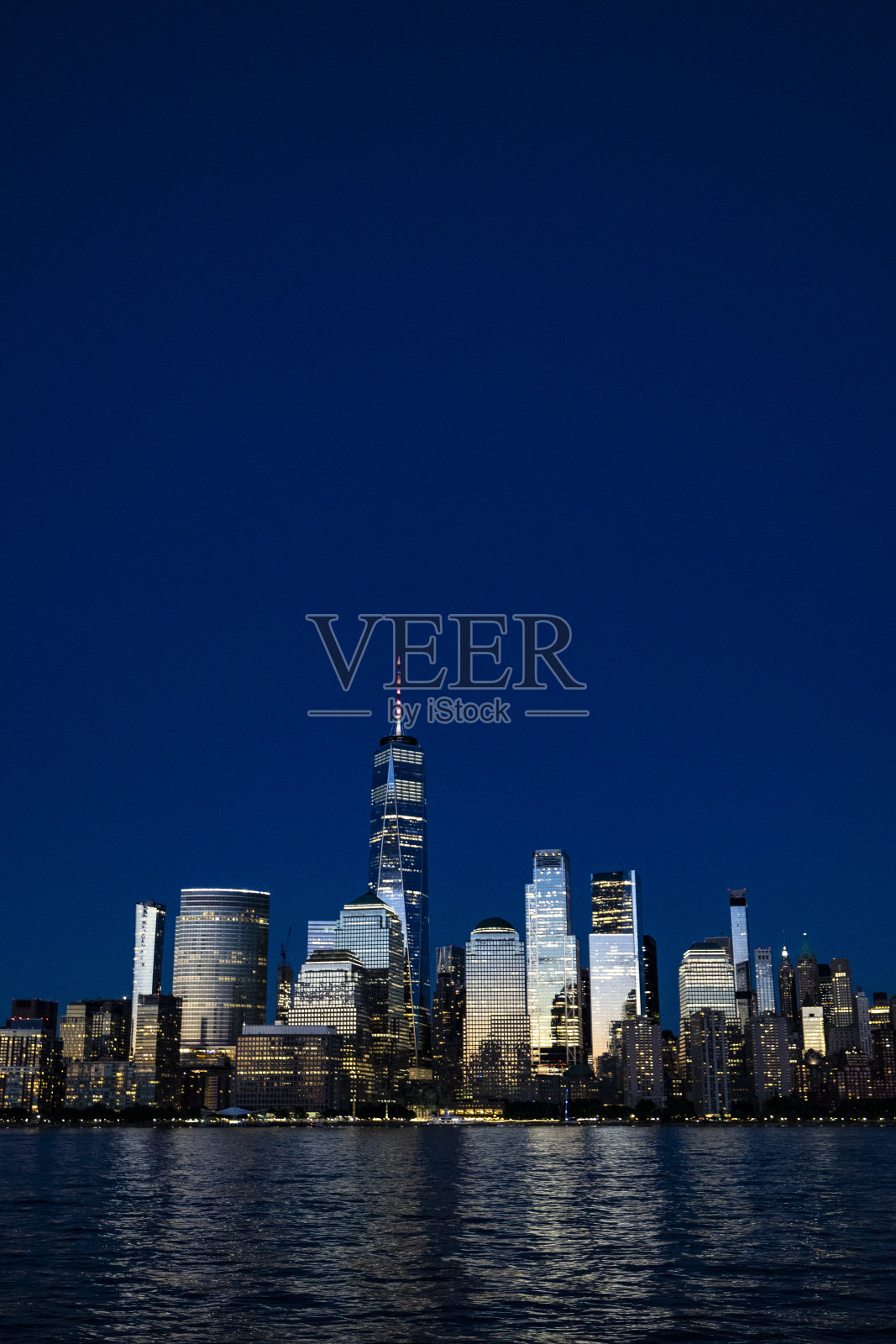 刚过日落/傍晚的纽约天际线照片摄影图片