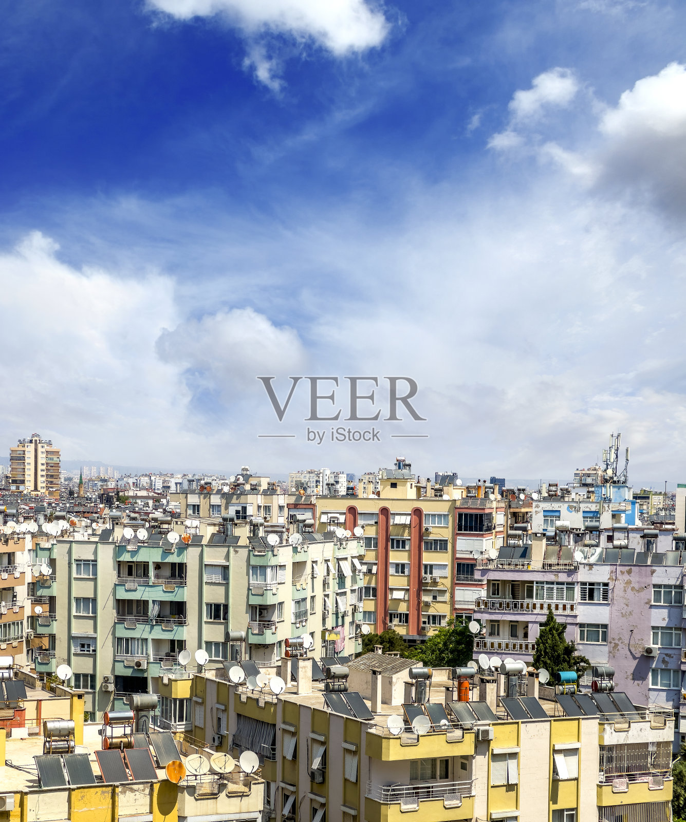 安塔利亚的高视角城市景观照片摄影图片