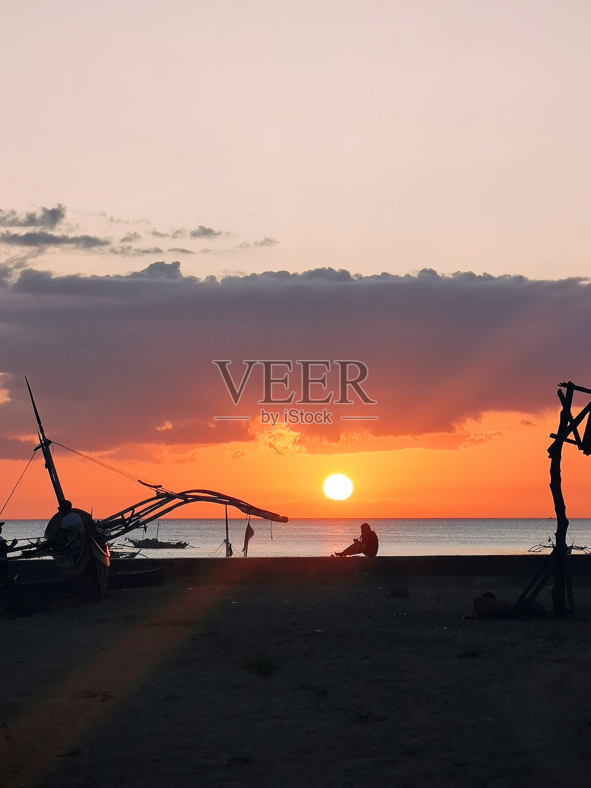 一个人与日落照片摄影图片