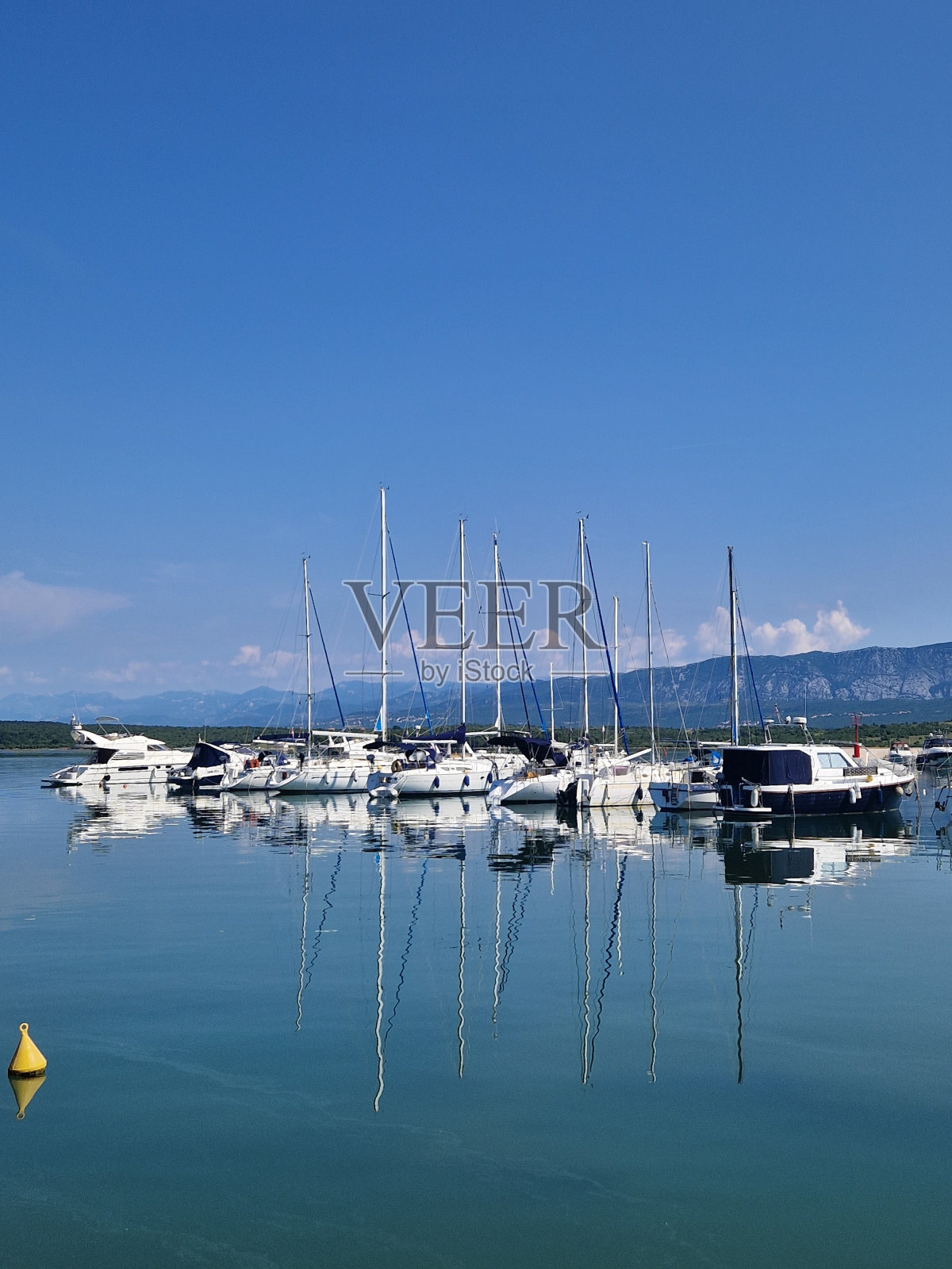 克里姆诺港-克尔克岛照片摄影图片