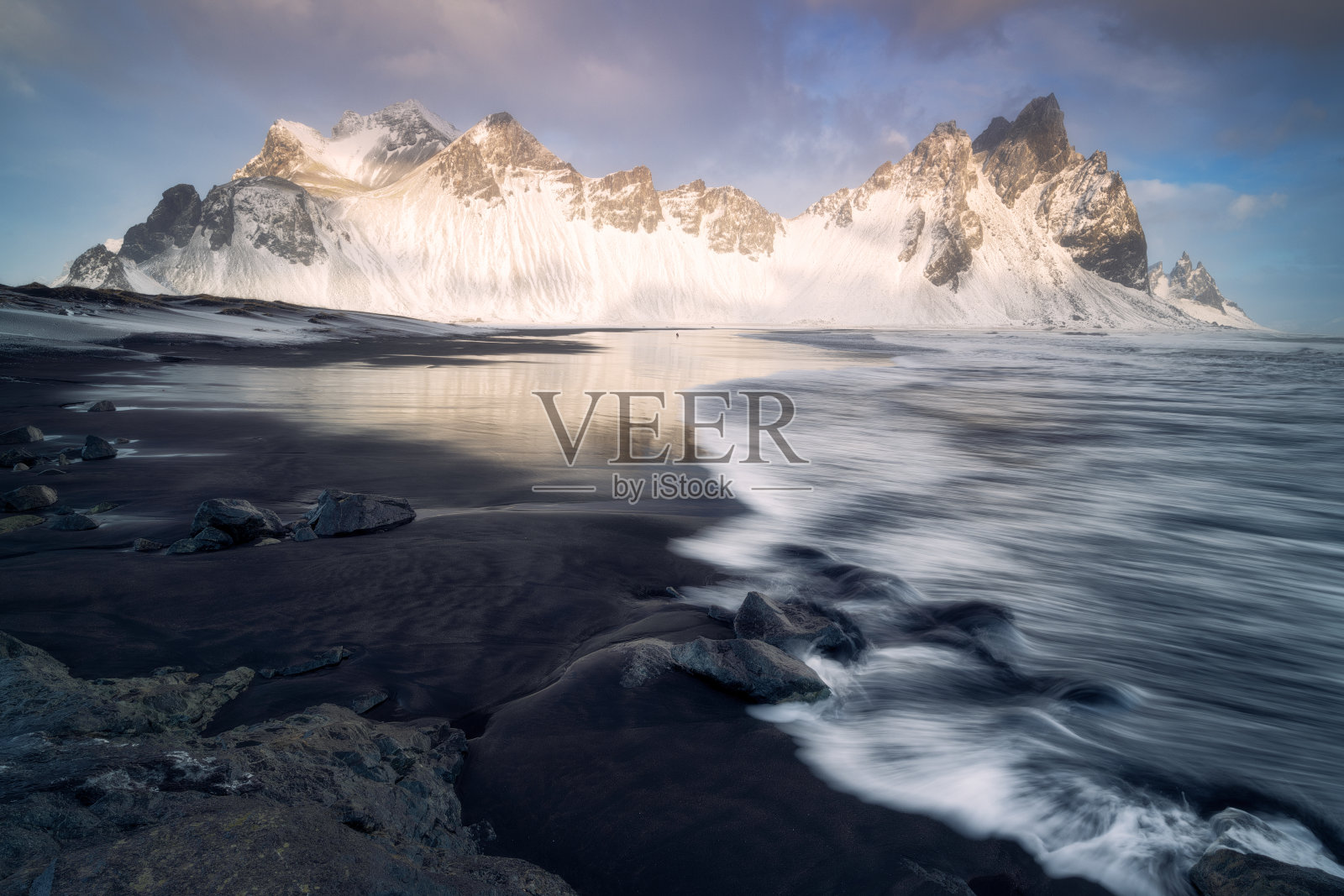 斯托克斯内斯和韦斯特拉霍恩海滩是冰岛大西洋海岸线上著名的地方照片摄影图片