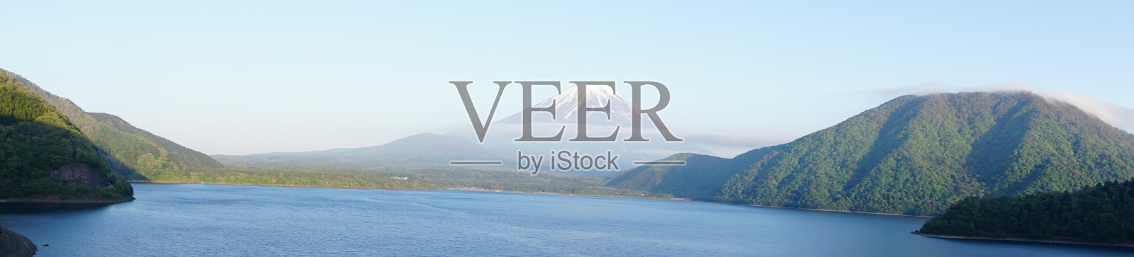 元津湖附近的富士山景色照片摄影图片