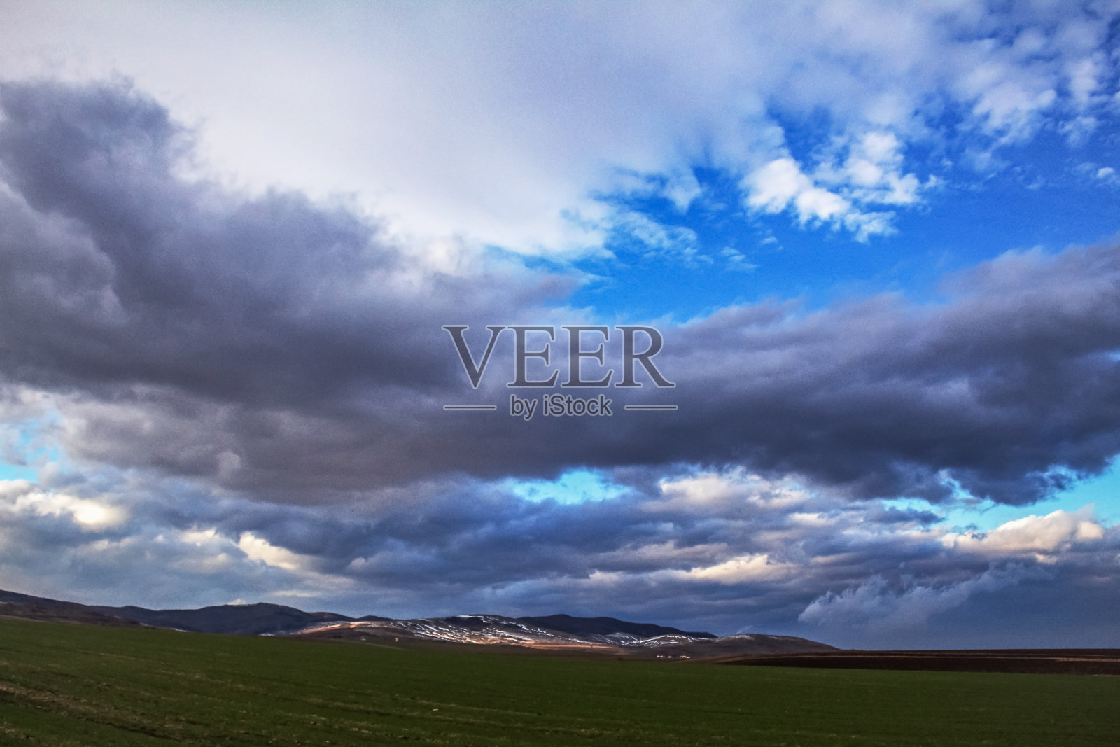 景观-森林-欧洲,罗马尼亚,苏切瓦地区照片摄影图片