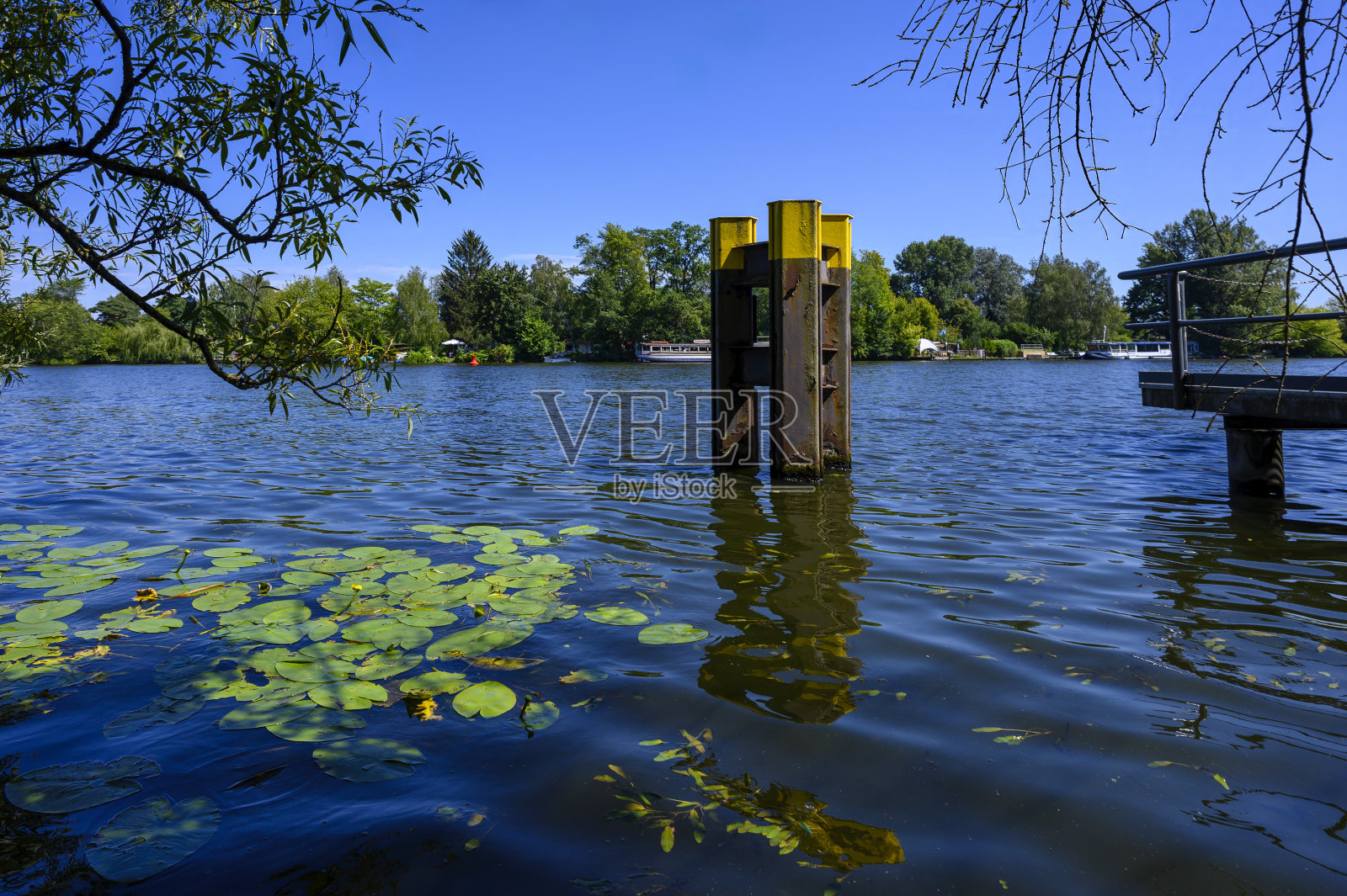 柏林-特雷普托狂欢的场景。照片摄影图片